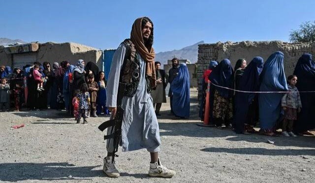 بازداشت سه زن توسط طالبان در غزنی به علت نداشتن محرم شرعی ـ مجله‌ی اورال